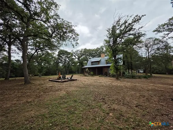 1053 County Road F, Lexington, TX 78947