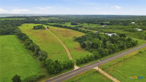 11615 Kingsbury Road, Kingsbury, TX 78638