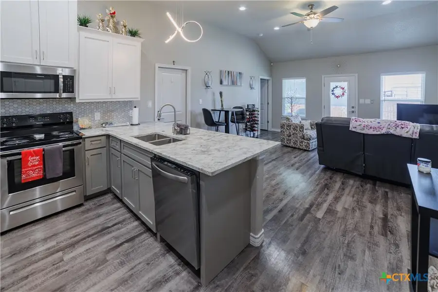 123 Navarro Crossing #12A, Seguin, TX 78155 - #3