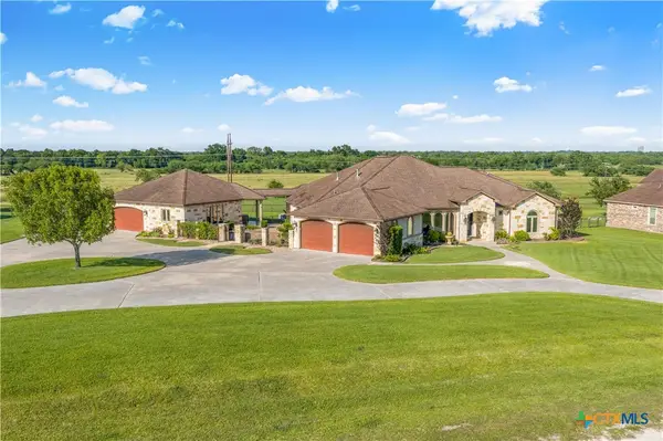 448 Champlain Street, Victoria, TX 77905