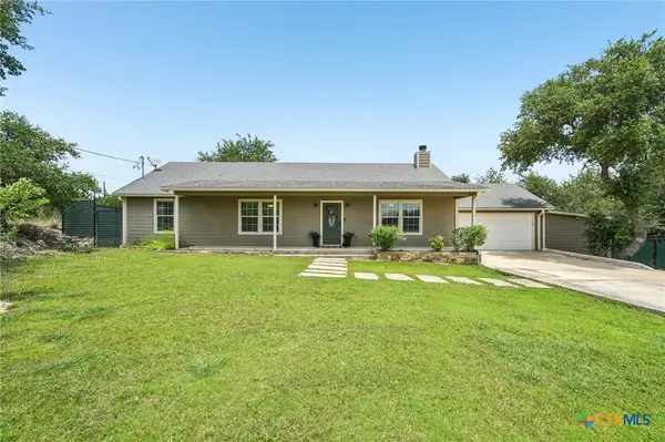 141 Arnold Drive, Canyon Lake, TX 78133