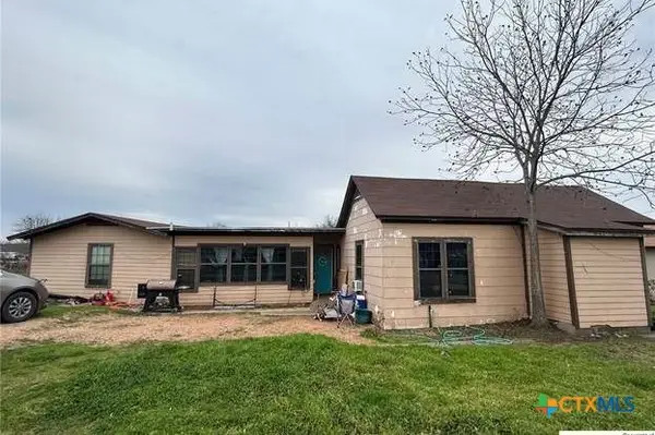 419 W Main Street, Lometa, TX 76853