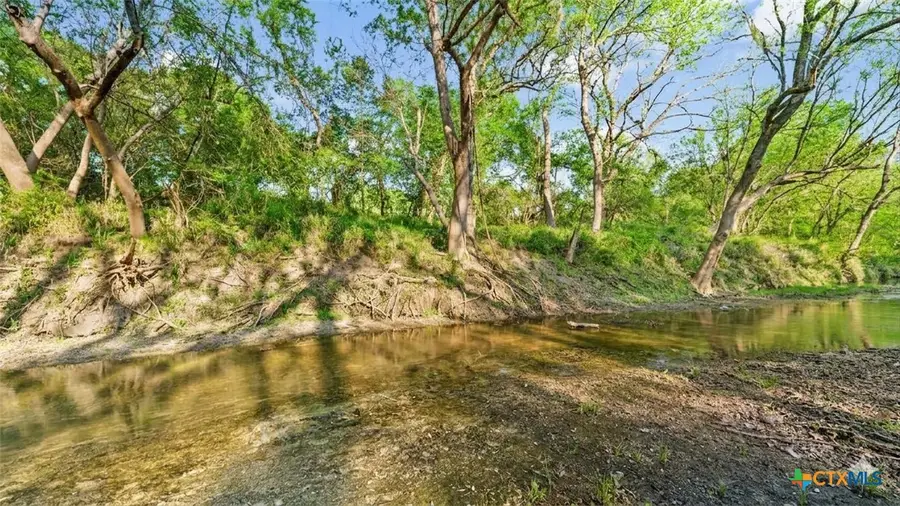 2427 S Fm 234, Edna, TX 77957 - #2