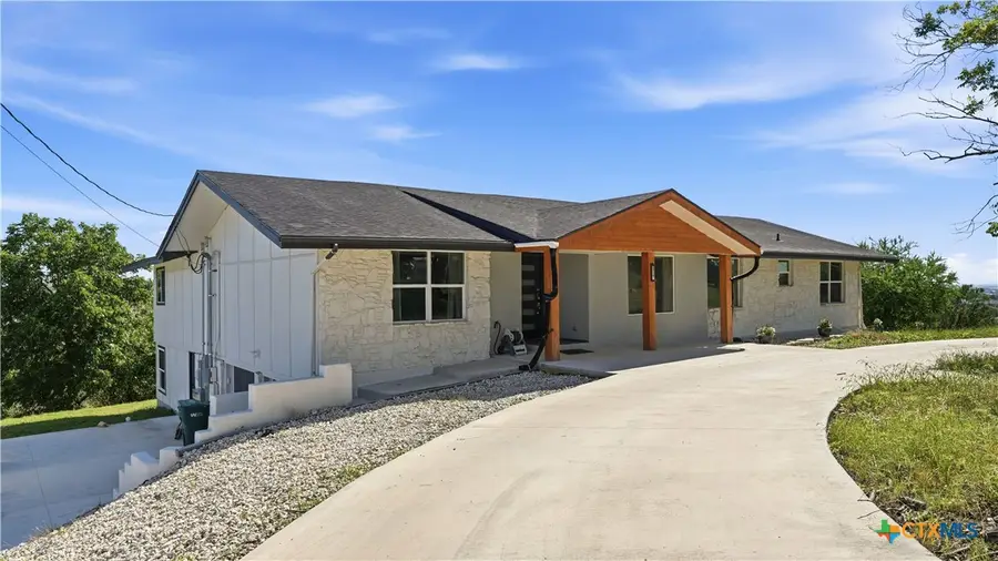 6715 E Queens Crown Street, San Antonio, TX 78233 - #3