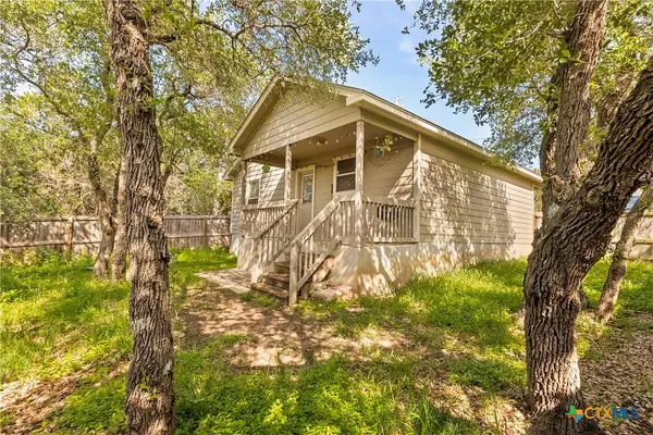 323 Lexington Pass, Canyon Lake, TX 78133