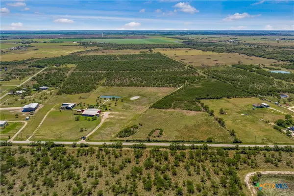 000A Old Highway Rd, Inez, TX 77905