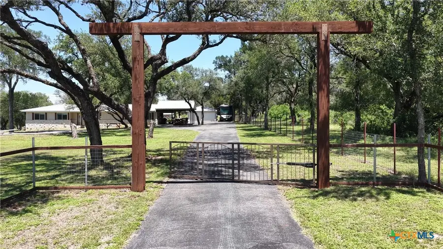 2694 Fm 2722, New Braunfels, TX 78132 - #2