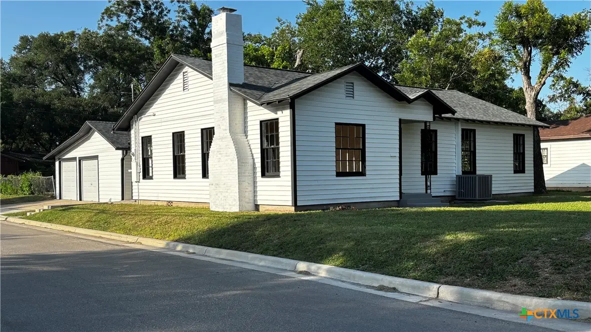 904 Bismark Street, Seguin, TX 78155 - #1