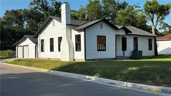 904 Bismark Street, Seguin, TX 78155