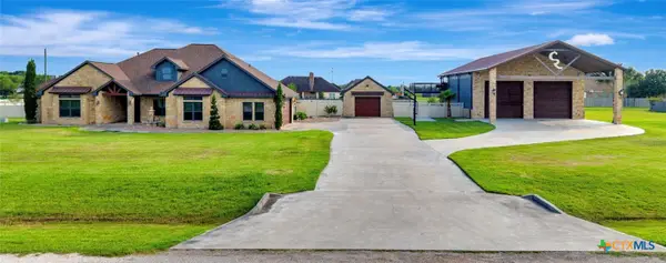 121 Spring Ridge, Victoria, TX 77904