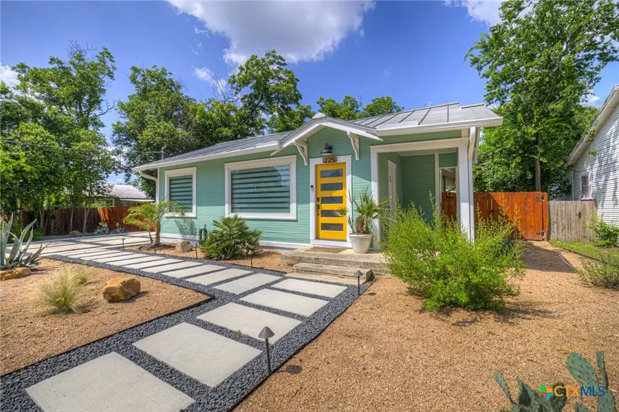 225 S Live Oak Avenue, New Braunfels, TX 78130 - #3