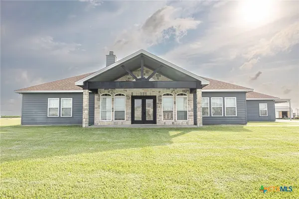 45 Blue Heron Drive, Port Lavaca, TX 77979