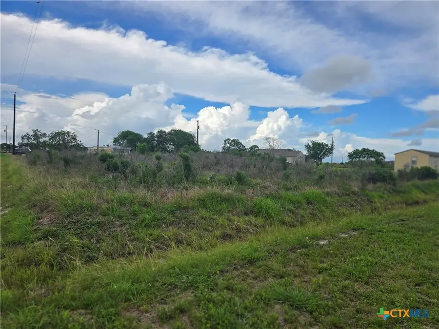 000 Lincoln, Port Lavaca, TX 77979 - #2