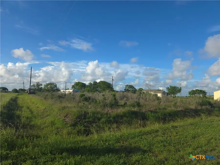 000 Lincoln, Port Lavaca, TX 77979 - #3