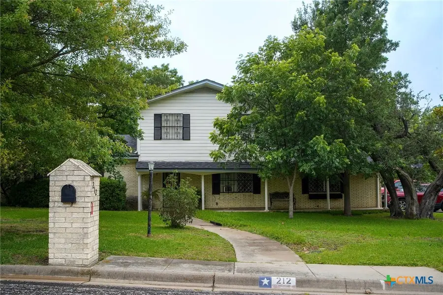 212 Highland Oaks Drive, Harker Heights, TX 76548 - #2