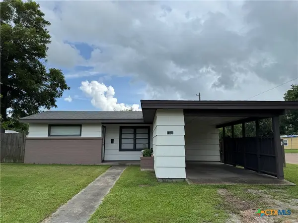 1701 E Mimosa Avenue, Victoria, TX 77901