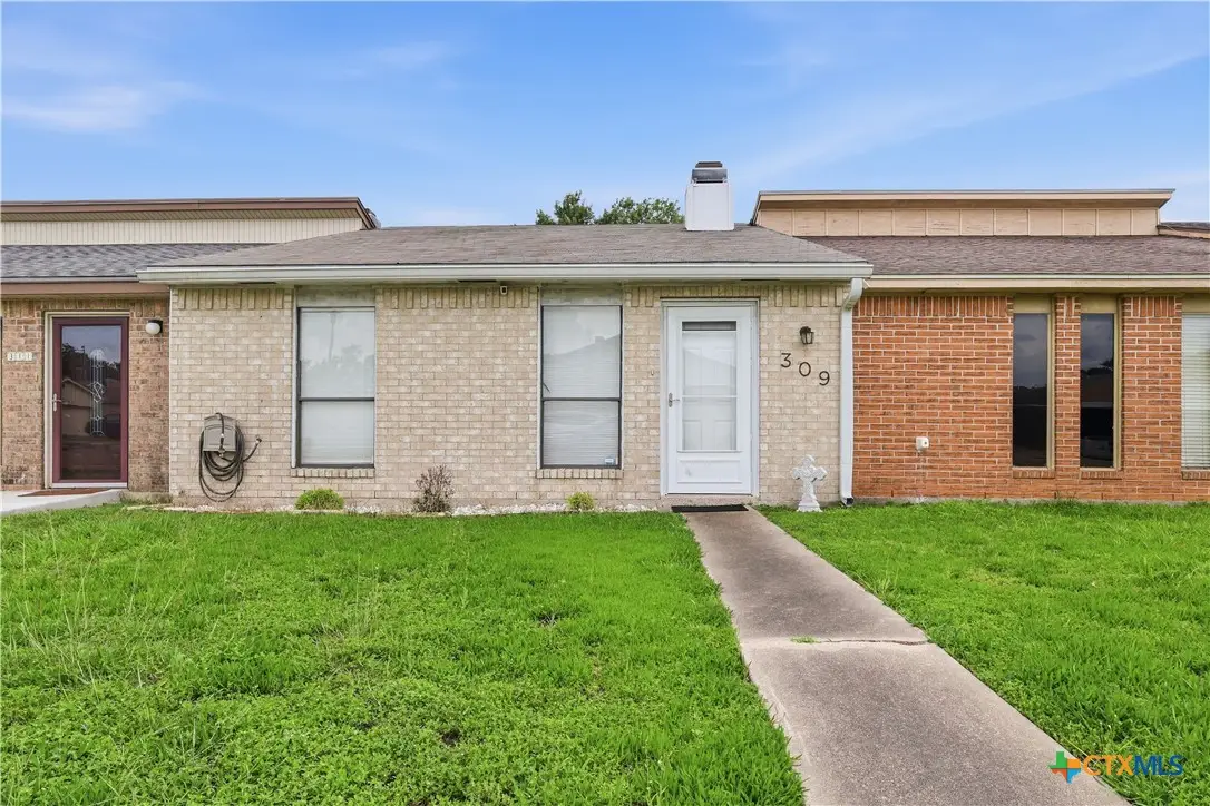 309 Versailles Street, Victoria, TX 77904 - #1