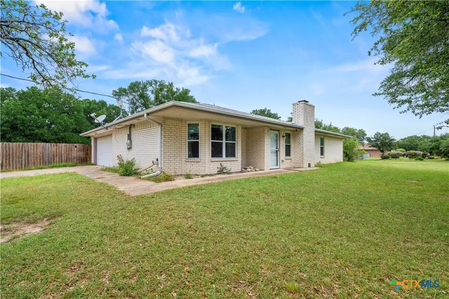 8827 E Highway 190, Lampasas, TX 76550 - #2