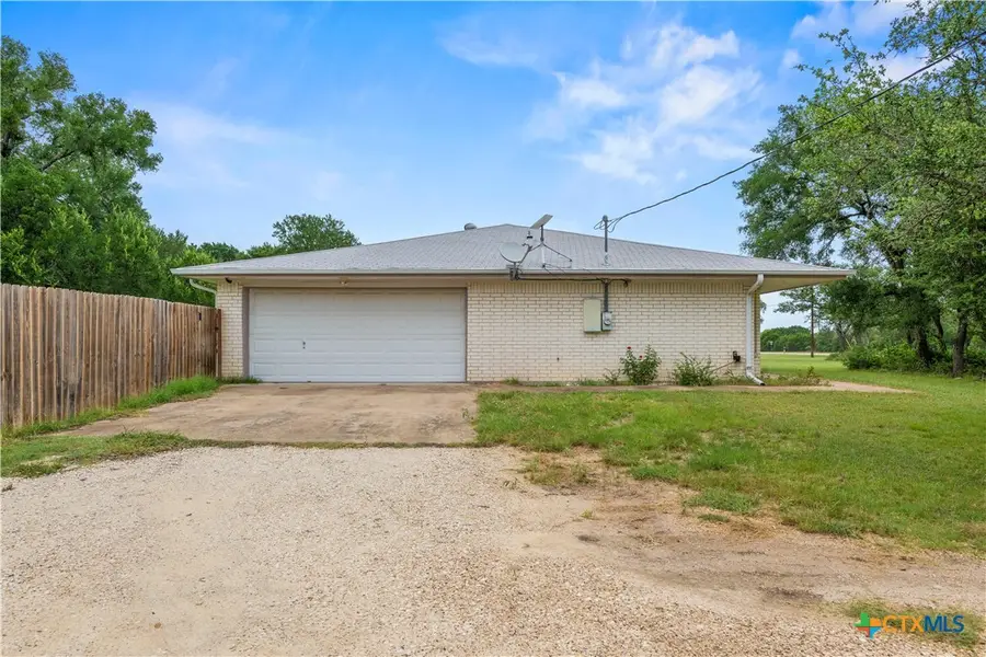 8827 E Highway 190, Lampasas, TX 76550 - #3