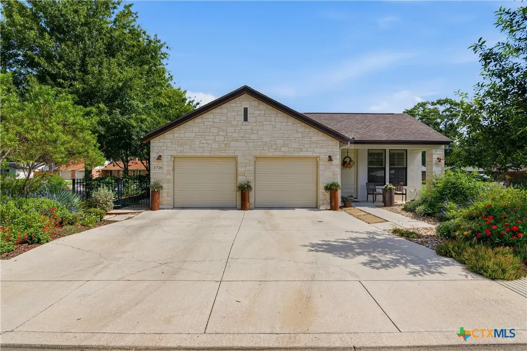 1728 Nordberg, Seguin, TX 78155 - #1