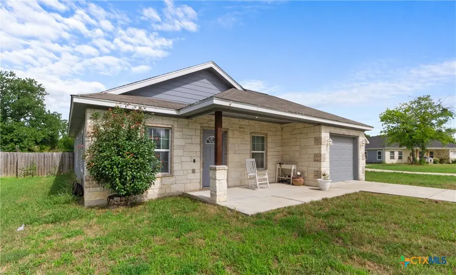 104 Avenue B, Moody, TX 76557 - #2