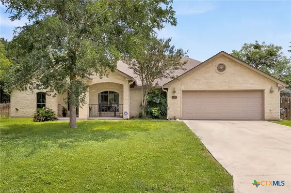 1353 Hunters Court, Seguin, TX 78155