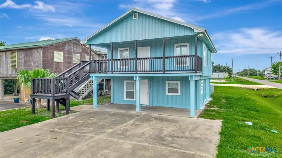611 W Tyler Avenue, Port Oconnor, TX 77982 - #3