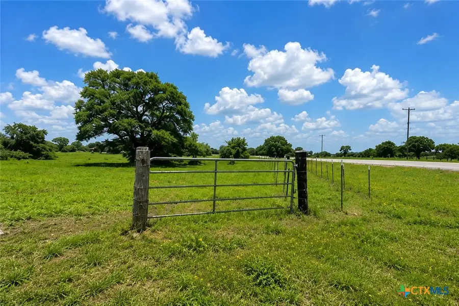 1958 Fm-3010, Yoakum, TX 77995 - #2