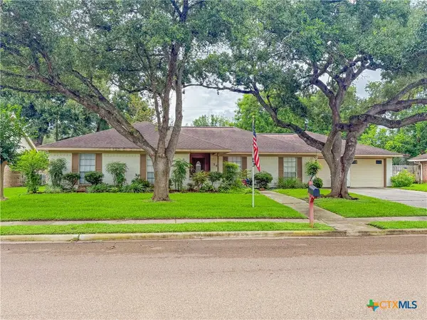 301 Berkshire Lane, Victoria, TX 77904
