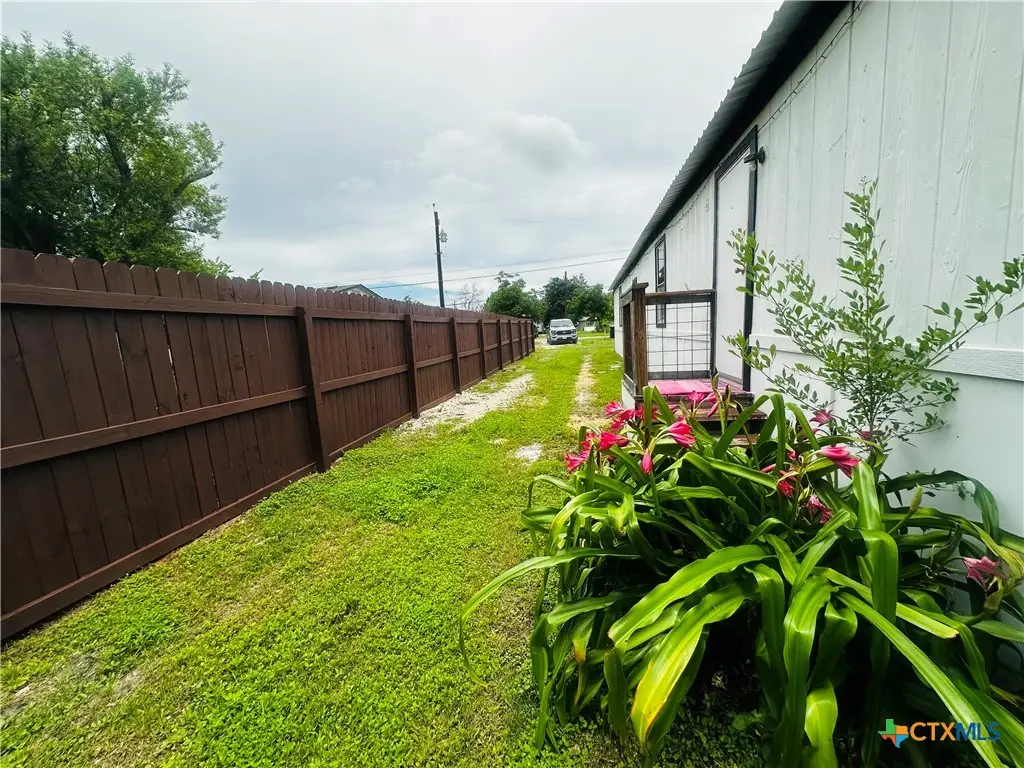 217 E Schulz, Marion, TX 78124 - #1