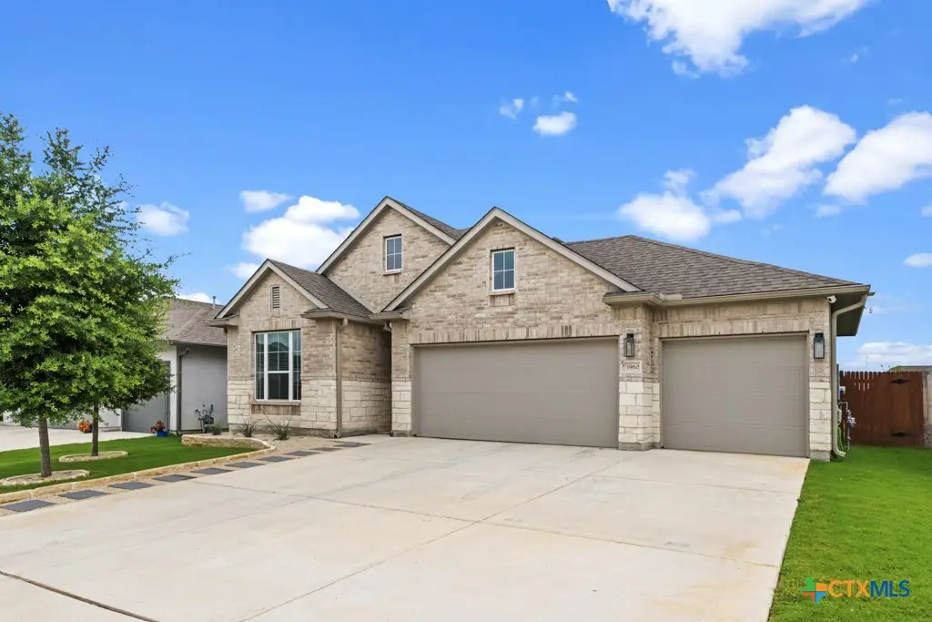 1960 Colonial Avenue, New Braunfels, TX 78130 - #1