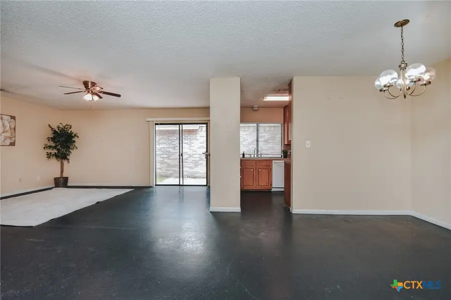 408 Waterford Drive, Victoria, TX 77901 - #2