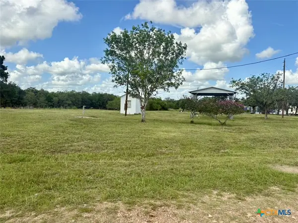 149 Pebble Drive, Victoria, TX 77905