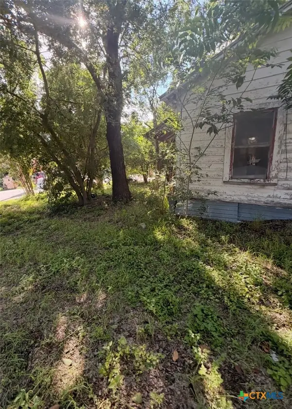 185 S West End Avenue, New Braunfels, TX 78130