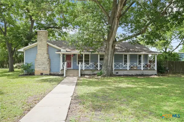 1320 W San Antonio Street, Lockhart, TX 78644