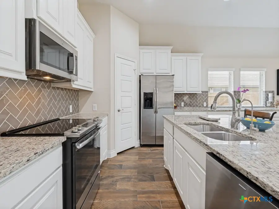 2908 Glen View, Seguin, TX 78155 - #3