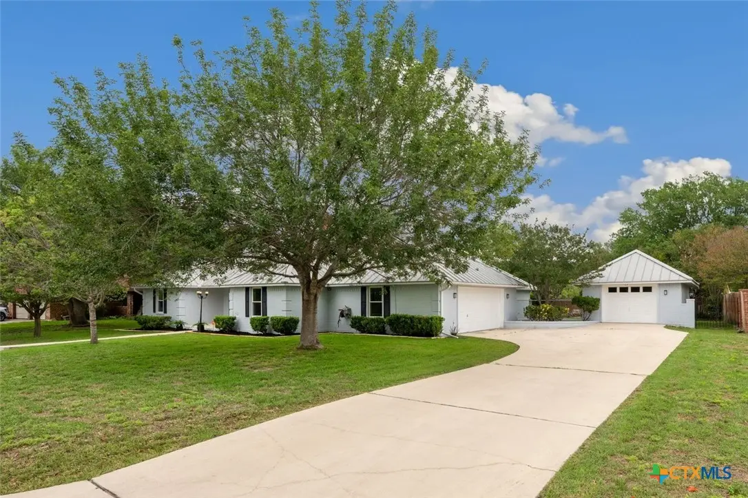 1827 Palace Drive, New Braunfels, TX 78130 - #1