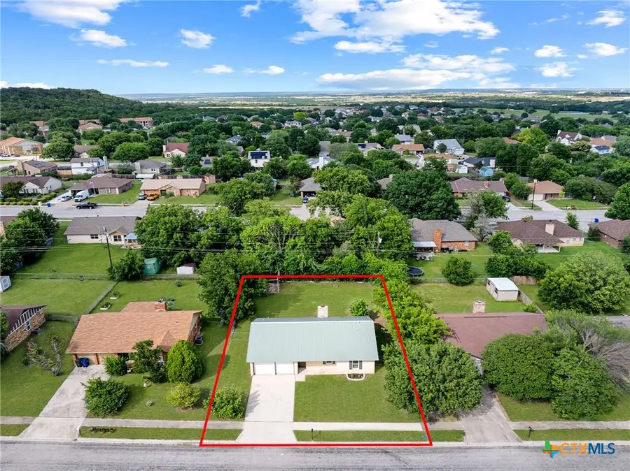 111 E Hogan Drive, Copperas Cove, TX 76522 - #2