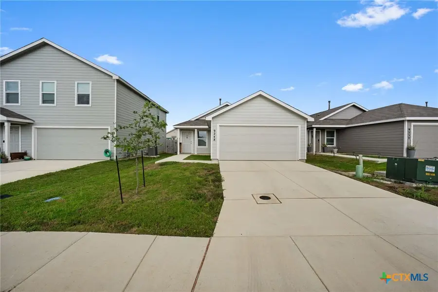 9248 James Bowie, Seguin, TX 78155 - #2