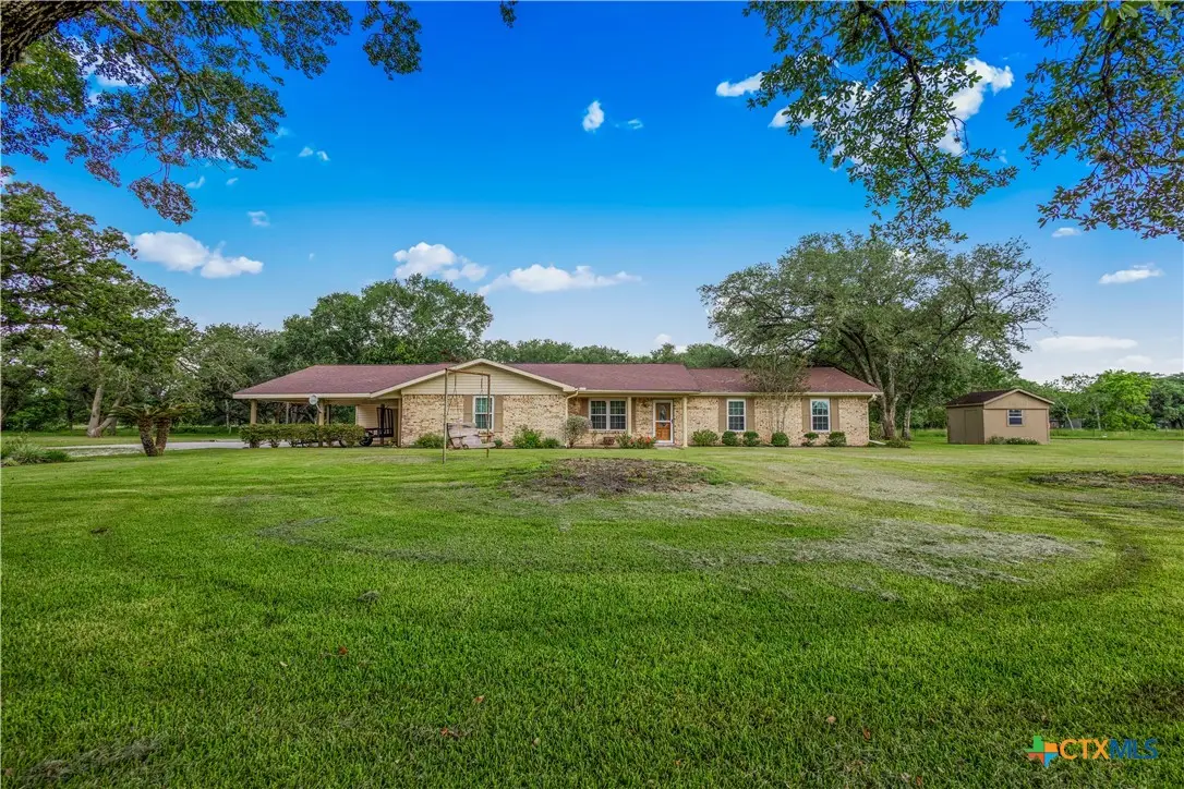 164 Private Road 1211, Edna, TX 77957 - #1