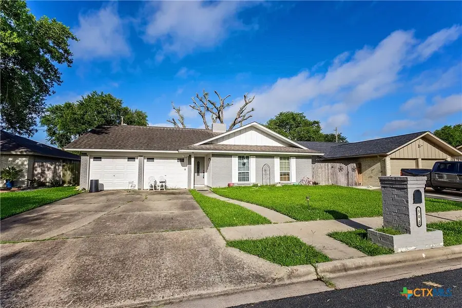 501 Magdalena Drive, Victoria, TX 77904 - #2