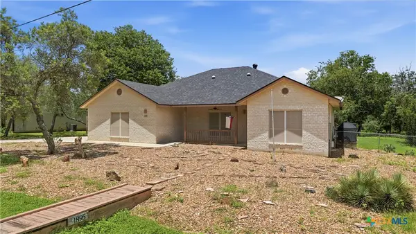 1895 Flaming Oak Drive, New Braunfels, TX 78132