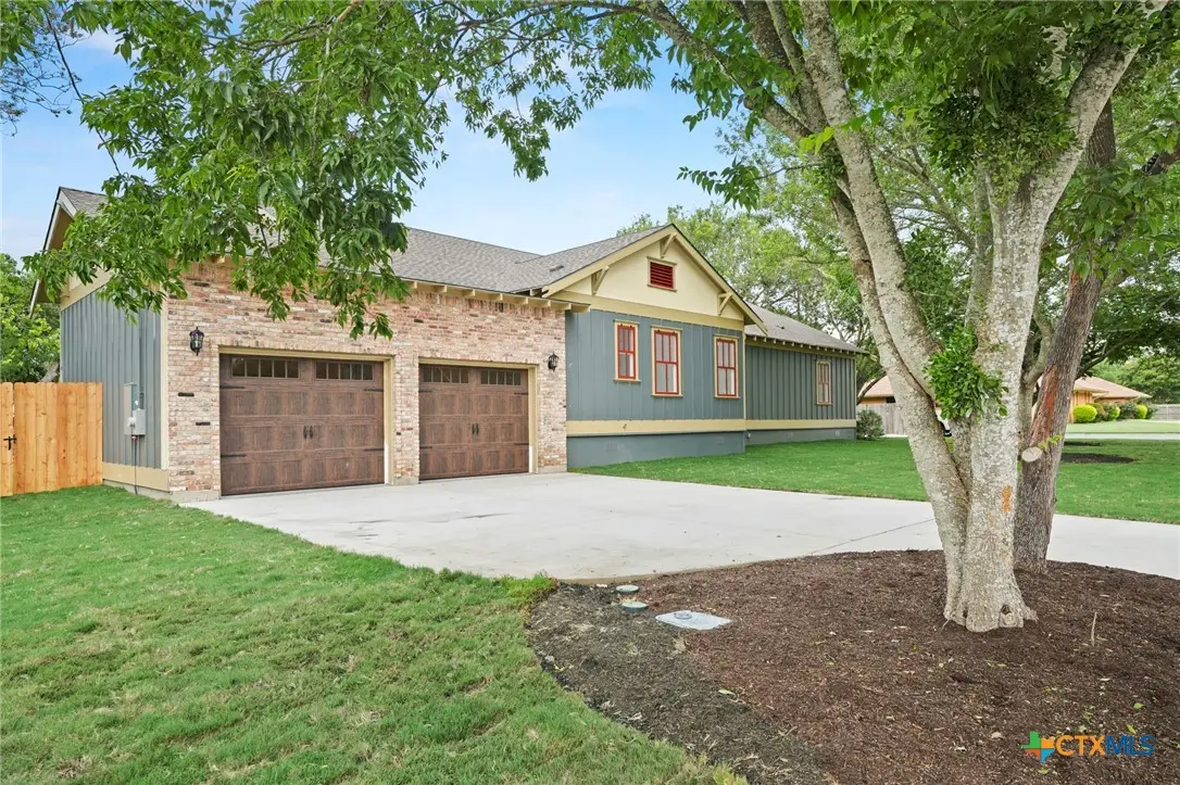 608 Cibilo, Lockhart, TX 78644 - #1