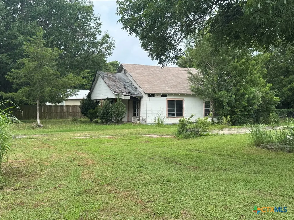 206 Farish Avenue, Rosebud, TX 76570 - #1
