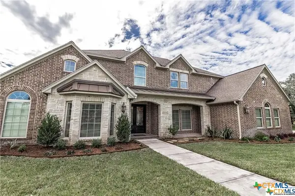11 Post Oak Glen, Inez, TX 77968