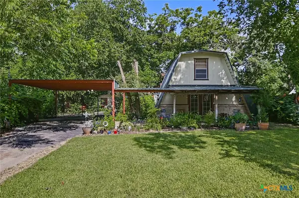 898 Buerger Lane, Seguin, TX 78155