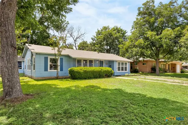 432 Romberg Street, Seguin, TX 78155