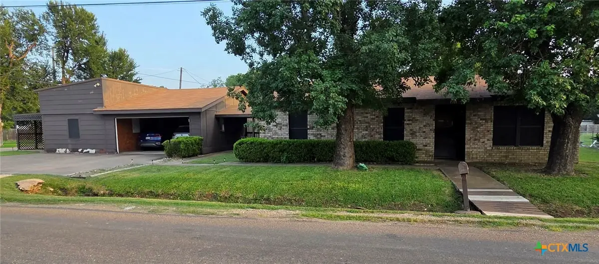 1301 W Mesquite Street, Little River Academy, TX 76554 - #1