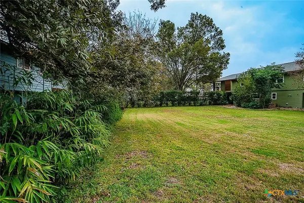 187 Royal George Circle, McQueeney, TX 78123