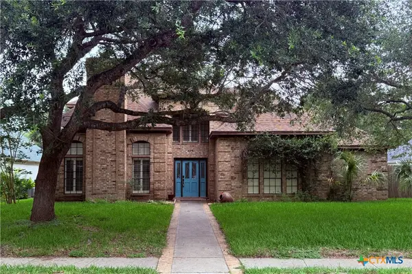406 Woodway Drive, Victoria, TX 77904
